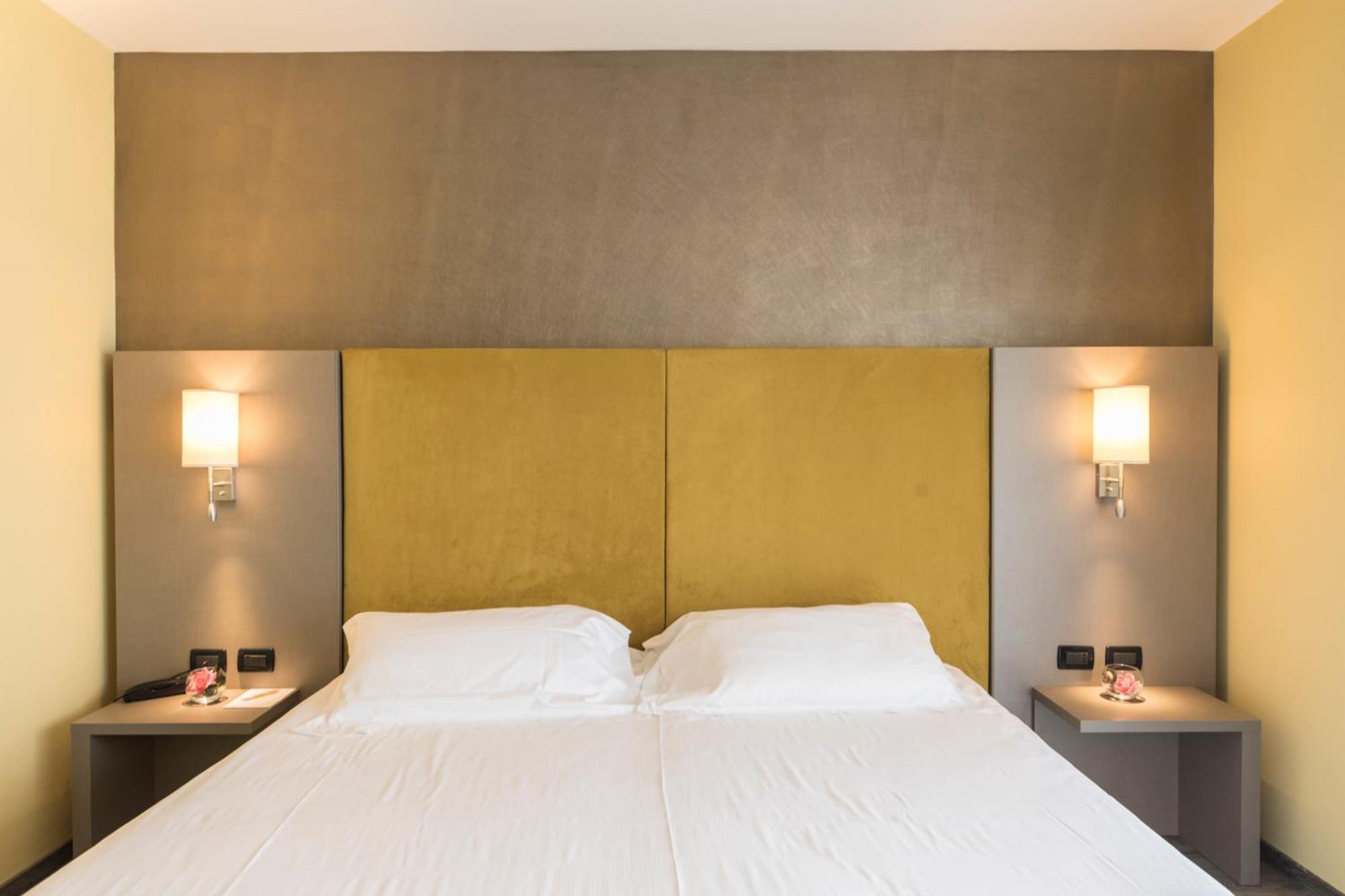 Hotel Donatello Імола Екстер'єр фото
