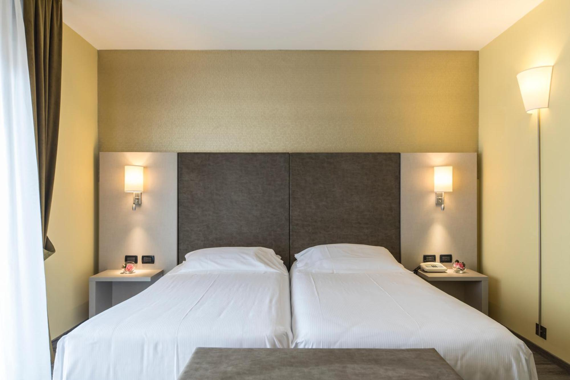 Hotel Donatello Імола Екстер'єр фото