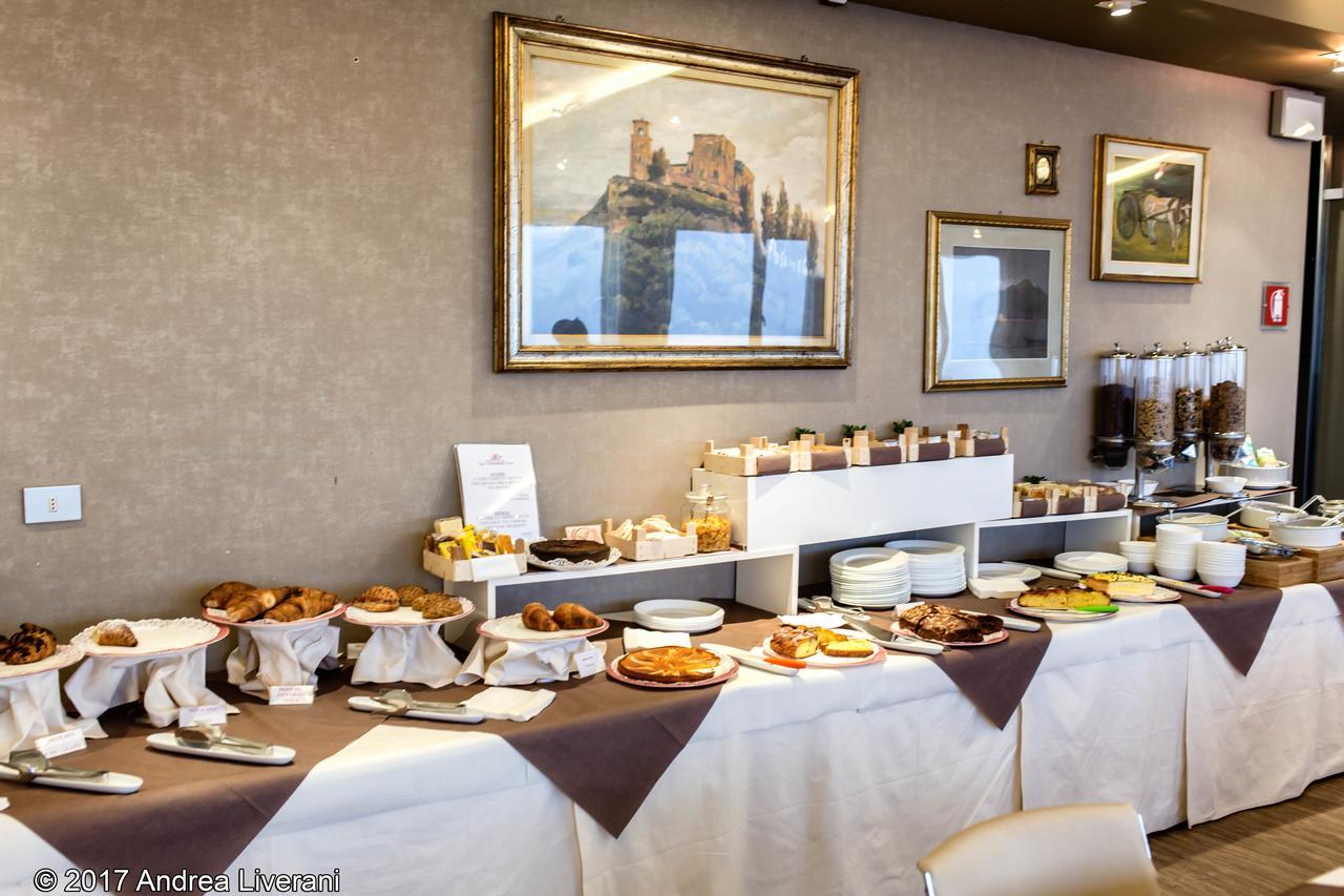 Hotel Donatello Імола Екстер'єр фото