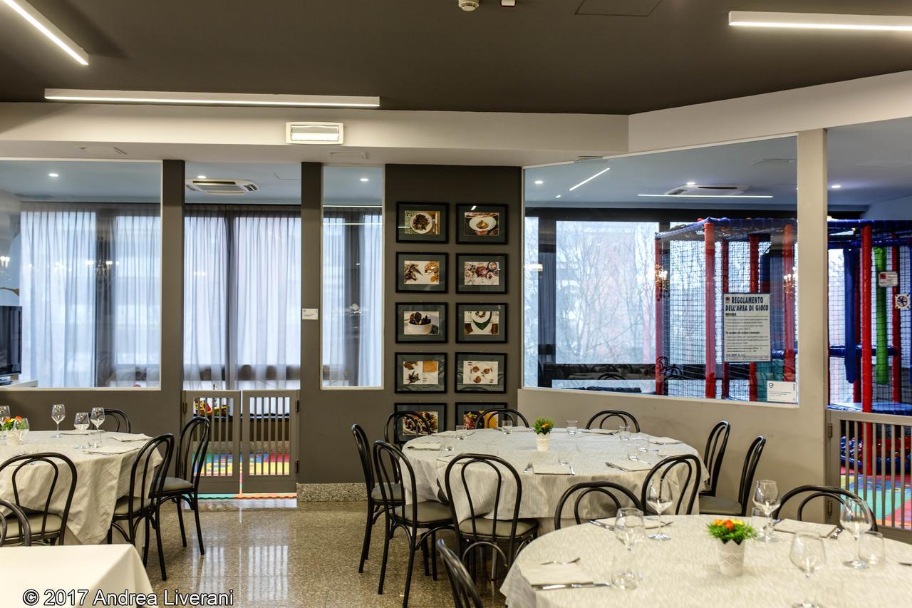 Hotel Donatello Імола Екстер'єр фото