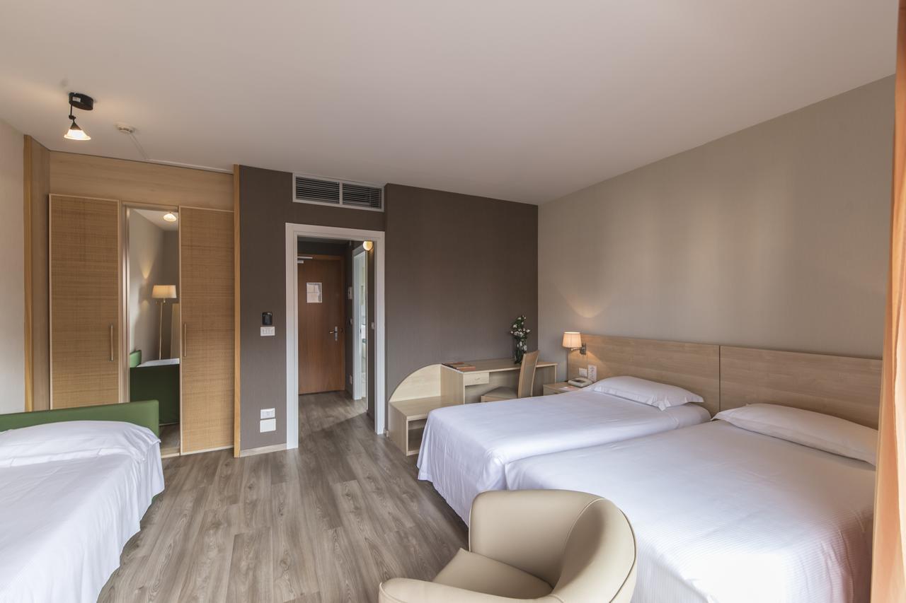 Hotel Donatello Імола Екстер'єр фото